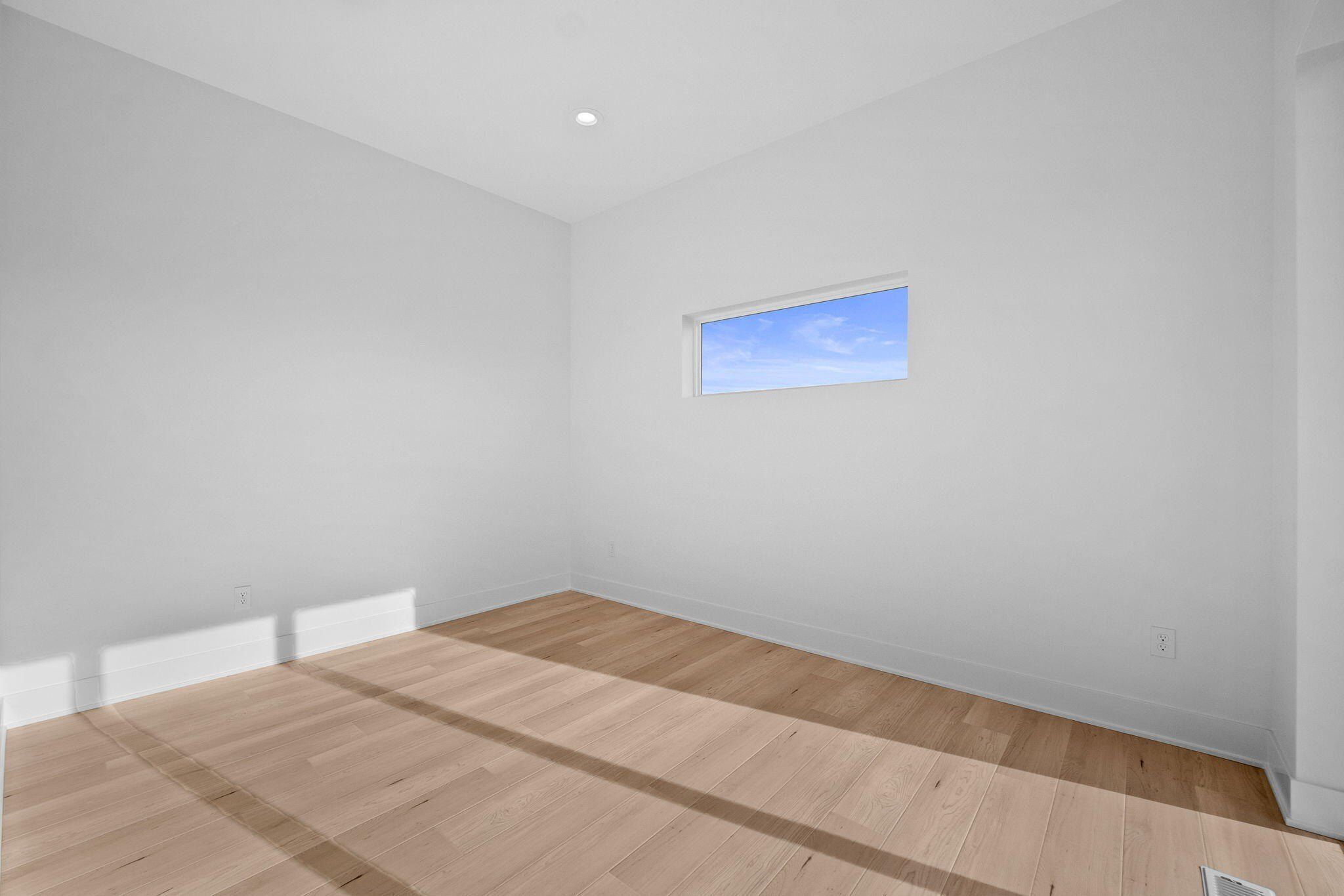 17212 Springbrook Trail. Urbandale, IA 50323