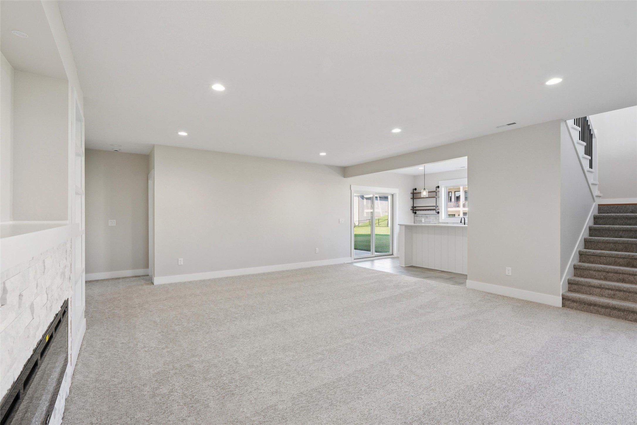 17321 North Valley Drive. Urbandale, IA 50323