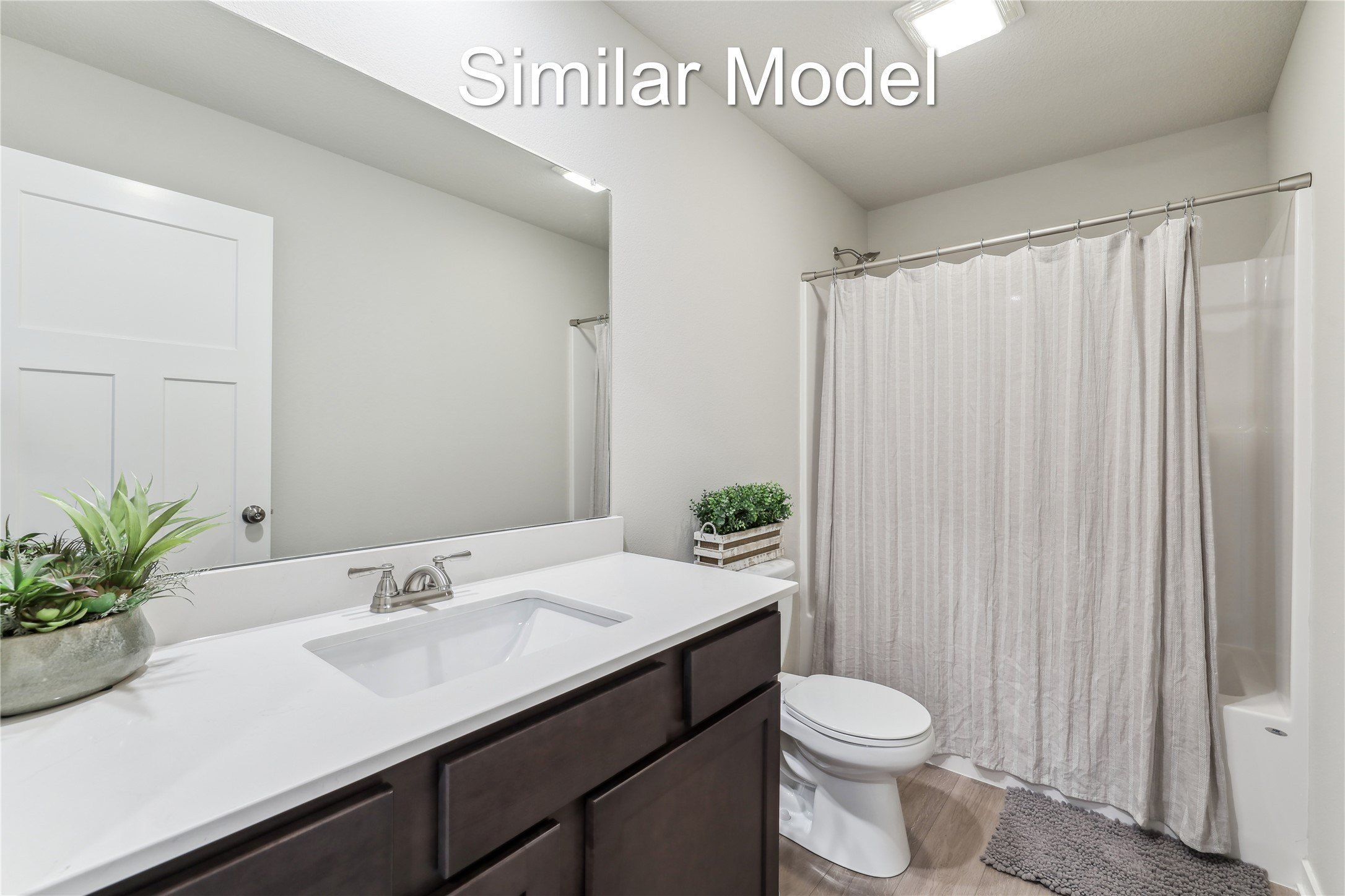 616 Ne Oak Ridge Drive. Ankeny, IA 50021