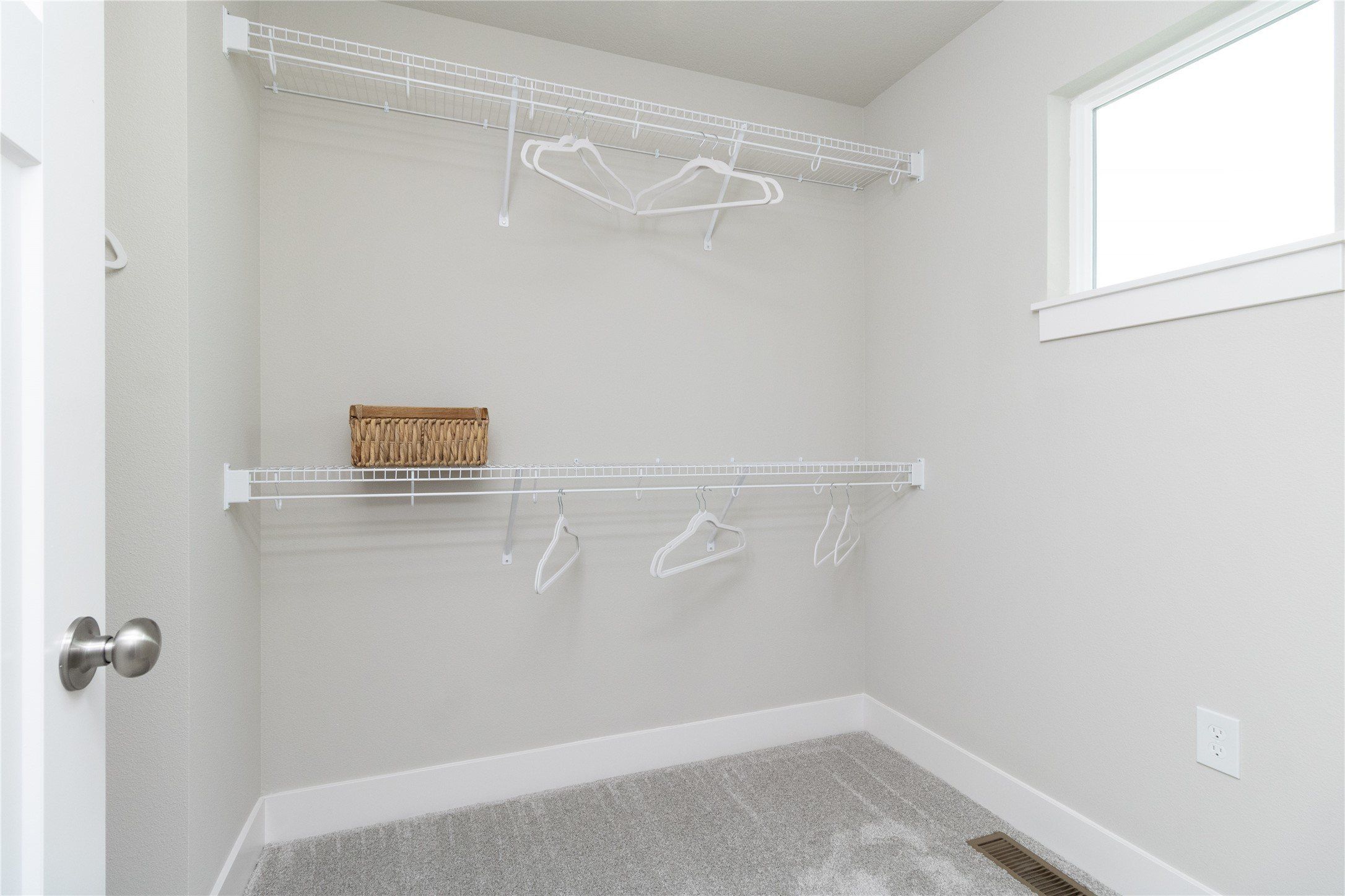 6908 Poppy Court. Johnston, IA 50131