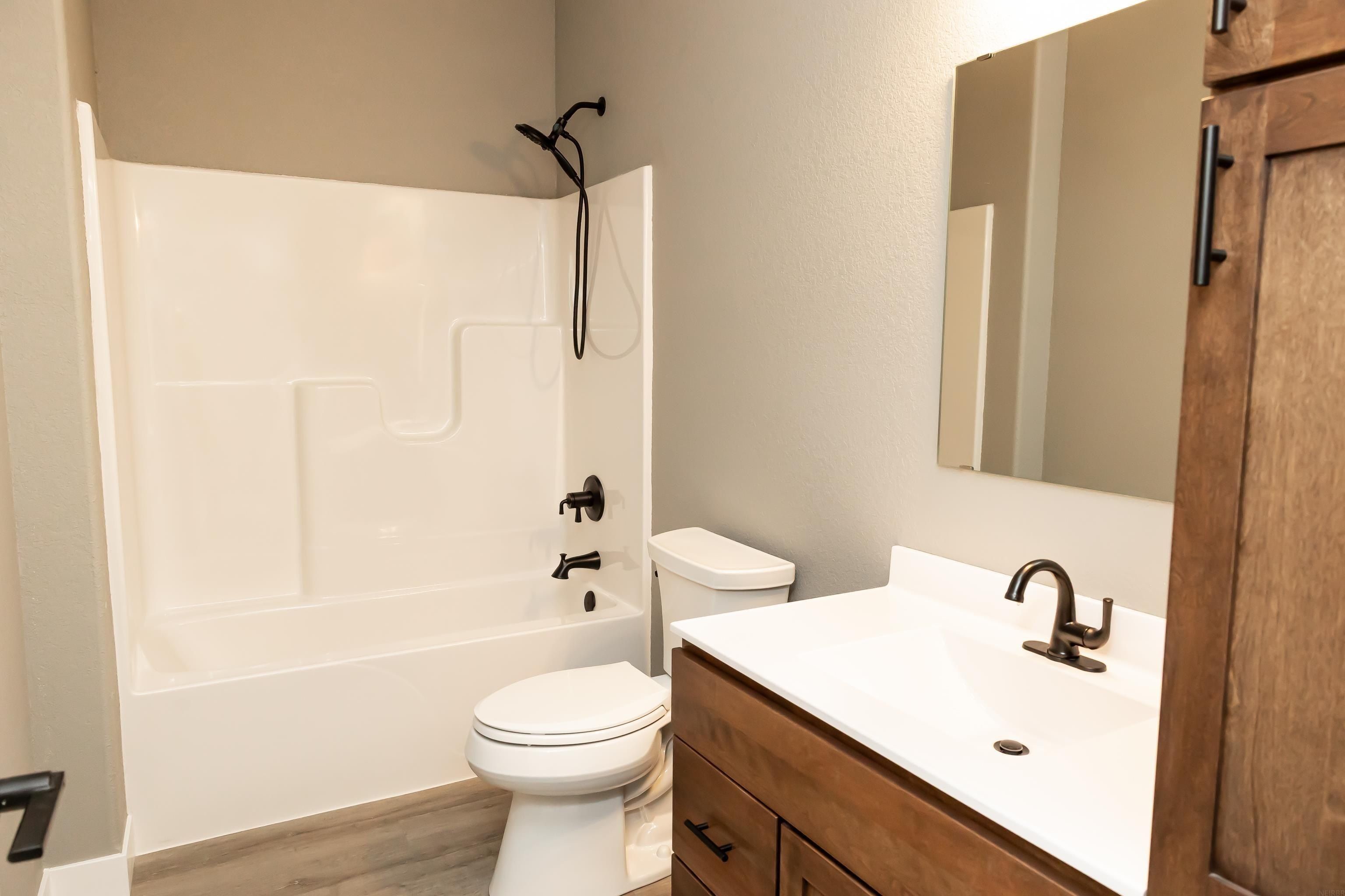 701 Hickory St. Janesville, IA 50647