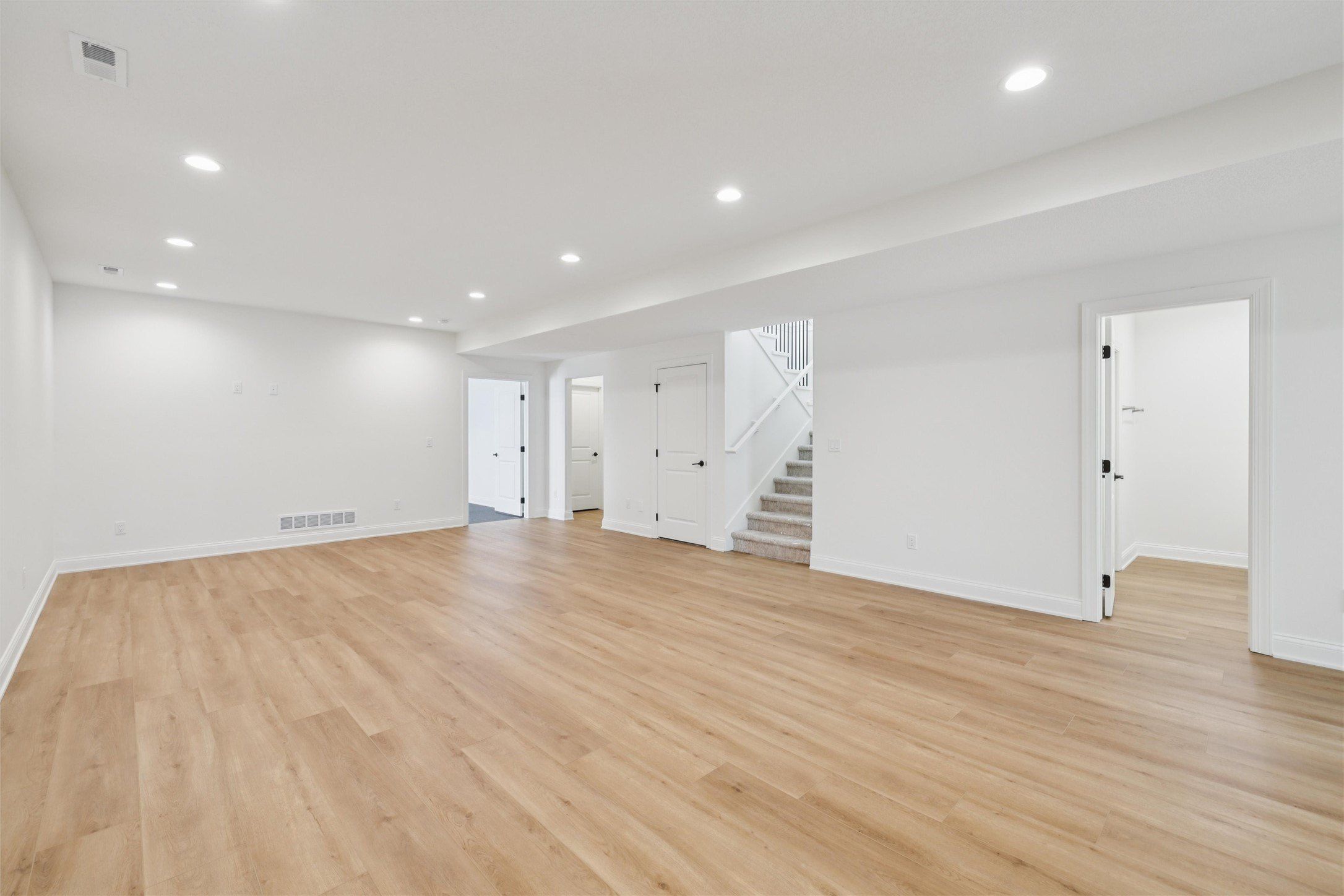 18222 Hidden Knoll. Clive, IA 50325