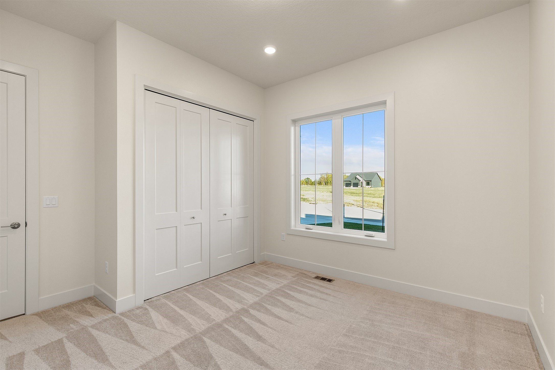 2646 Se Steele Drive. Waukee, IA 50263