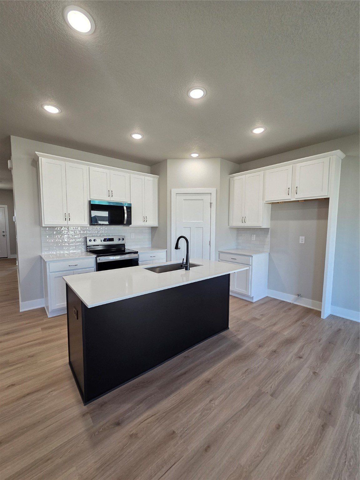 3212 Ne Fawn Lane. Ankeny, IA 50021