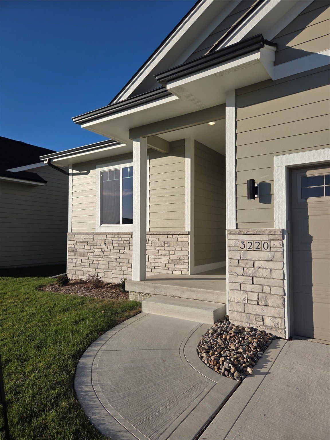 3220 Ne Fawn Lane. Ankeny, IA 50021