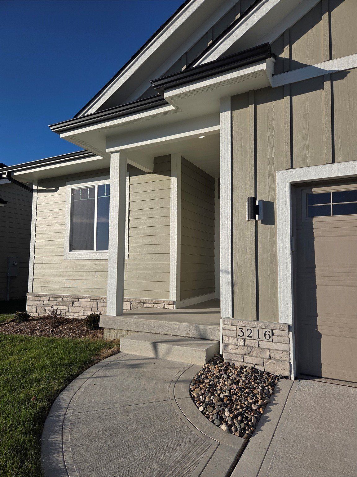 3216 Ne Fawn Lane. Ankeny, IA 50021