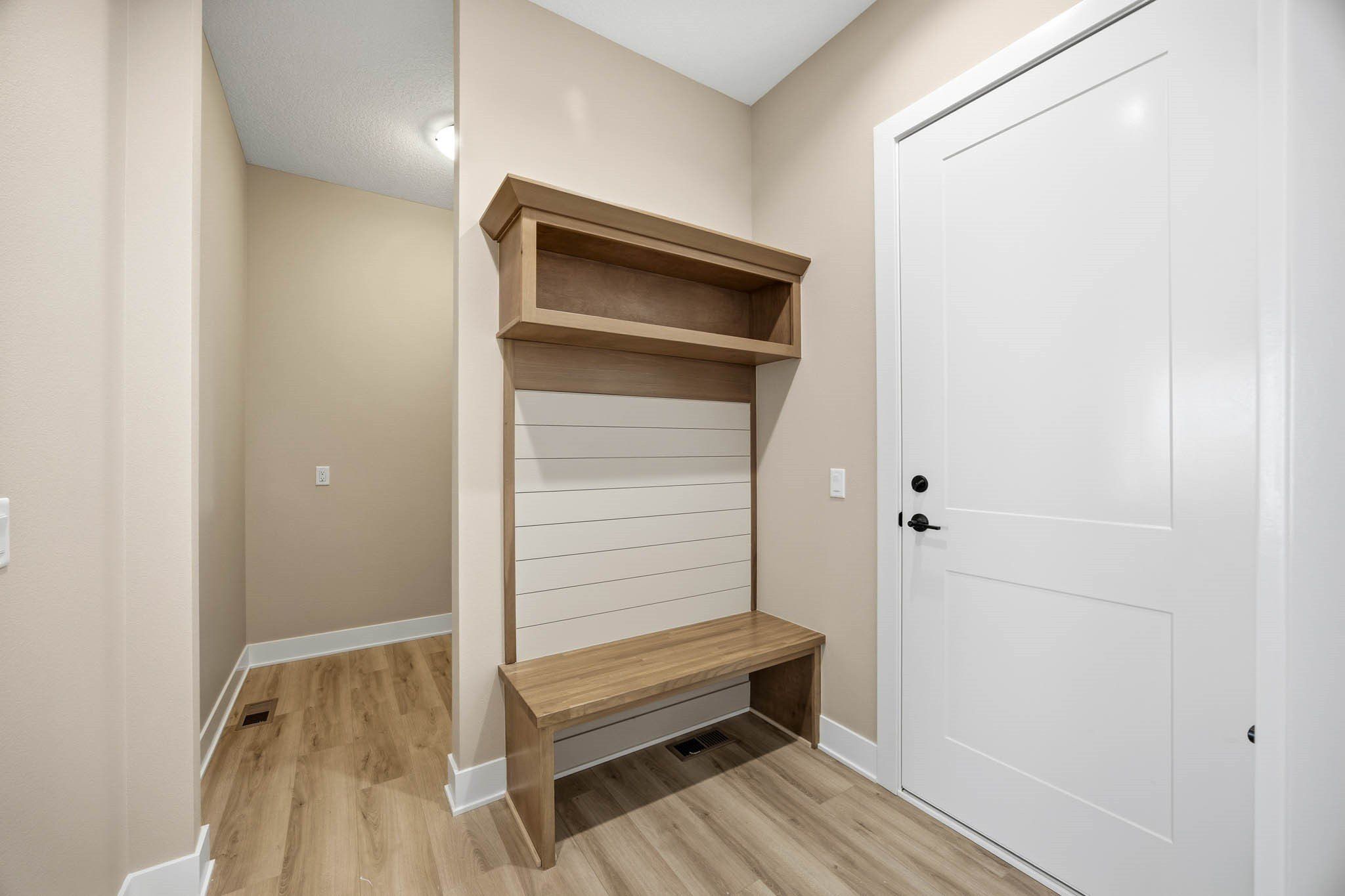 3945 Westgate Parkway. Clive, IA 50325