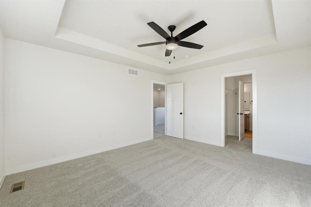 3011 Bracken Place. Norwalk, IA 50211