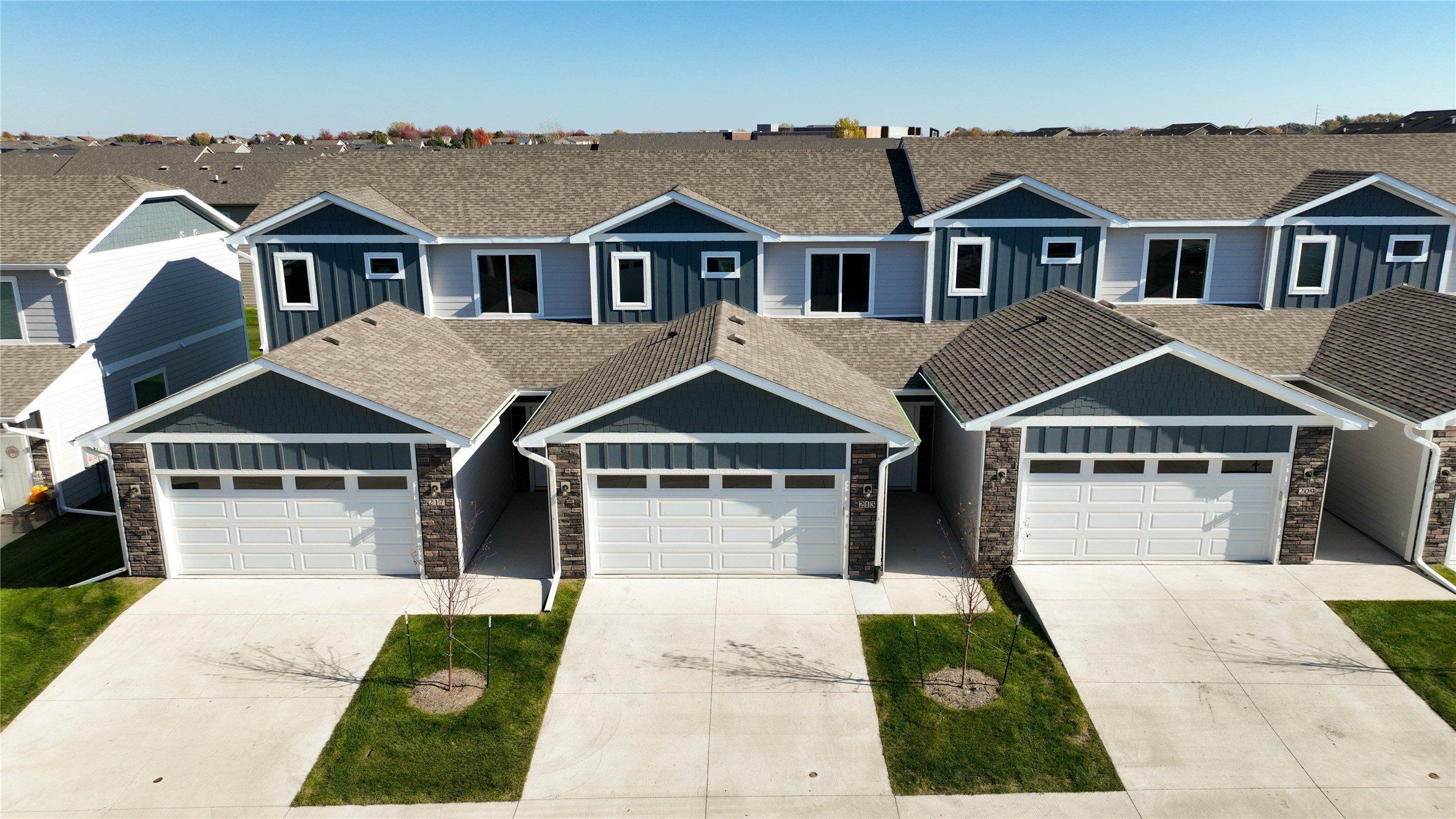 213 Nw Waverly Drive. Waukee, IA 50263