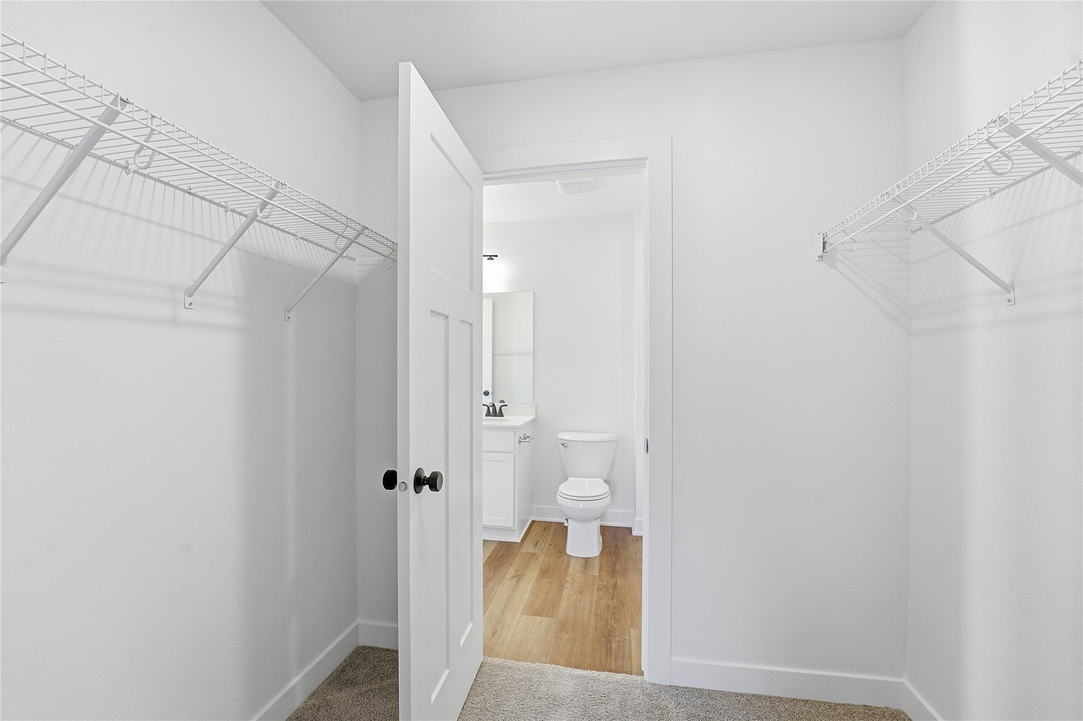 213 Nw Waverly Drive. Waukee, IA 50263