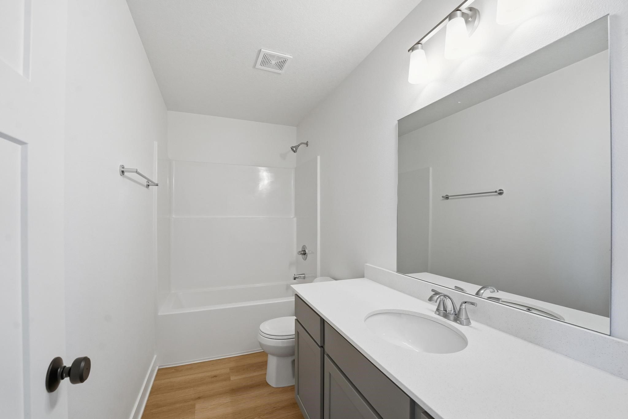 212 Nw Waverly Drive. Waukee, IA 50263