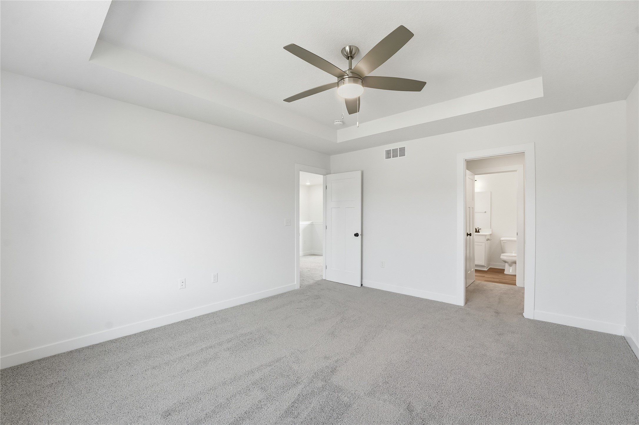 249 Nw Waverly Drive. Waukee, IA 50263