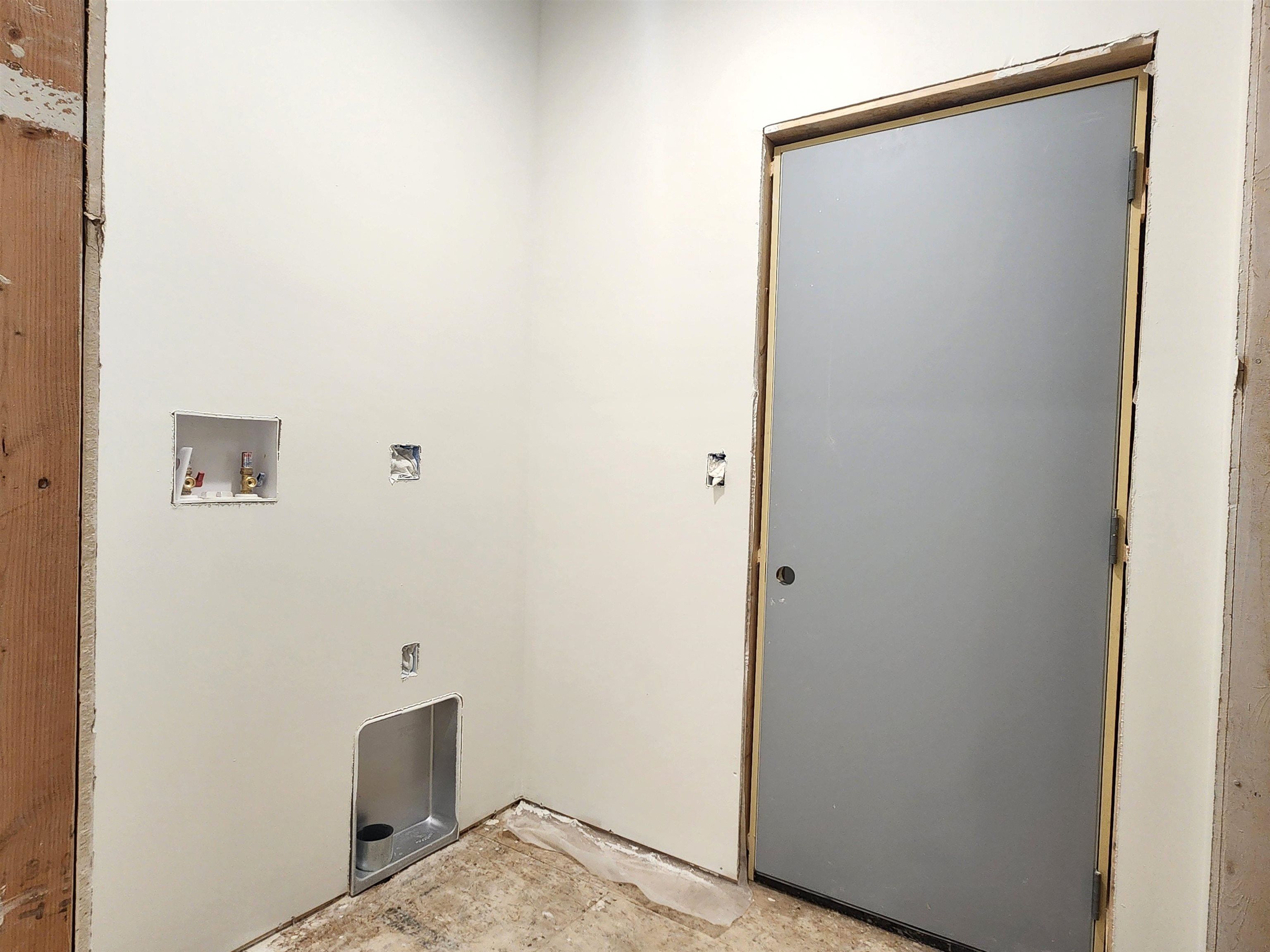 2628 University. Dubuque, IA 52001