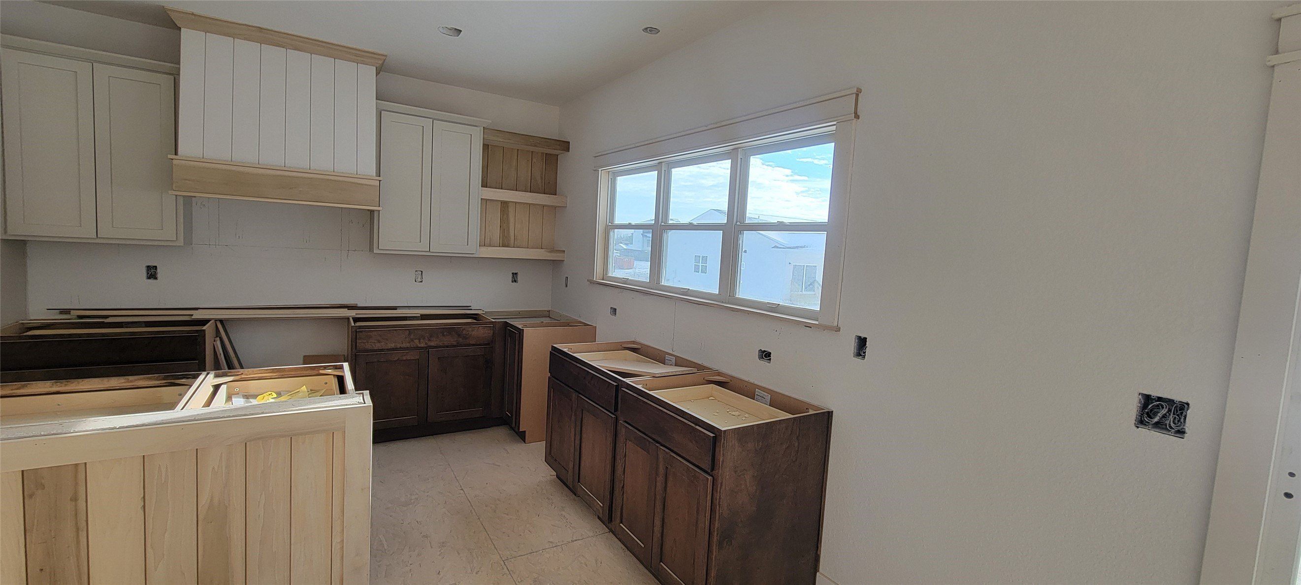 196 E Bridge Circle. Polk City, IA 50226