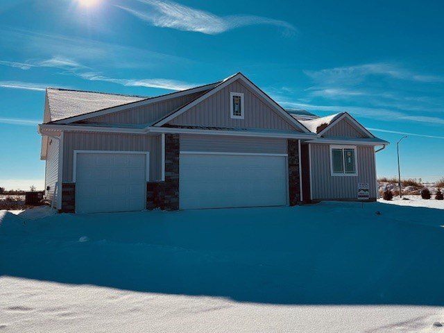 1475 Cedar Street. Waukee, IA 50263