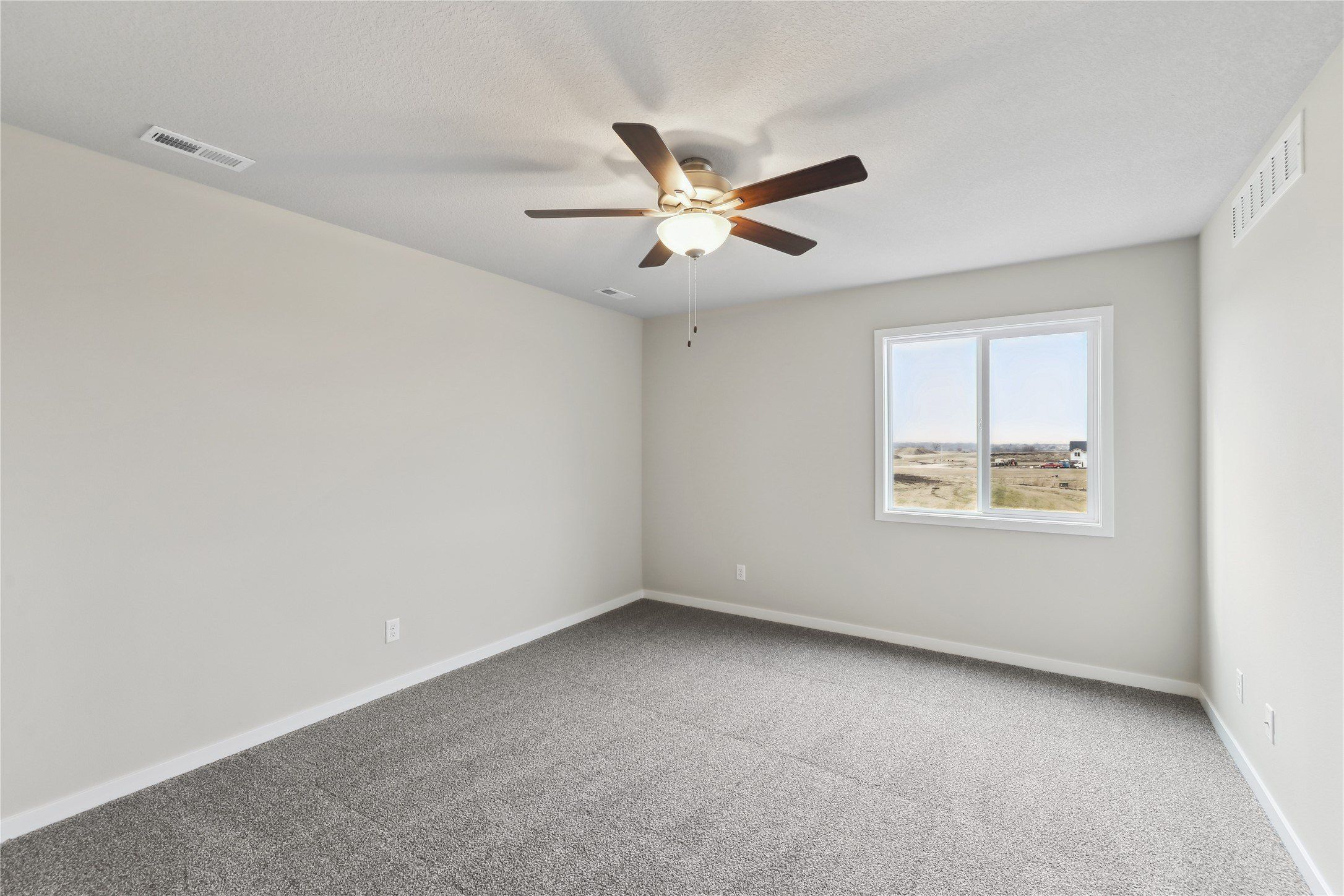 303 29Th Street Sw. Altoona, IA 50009