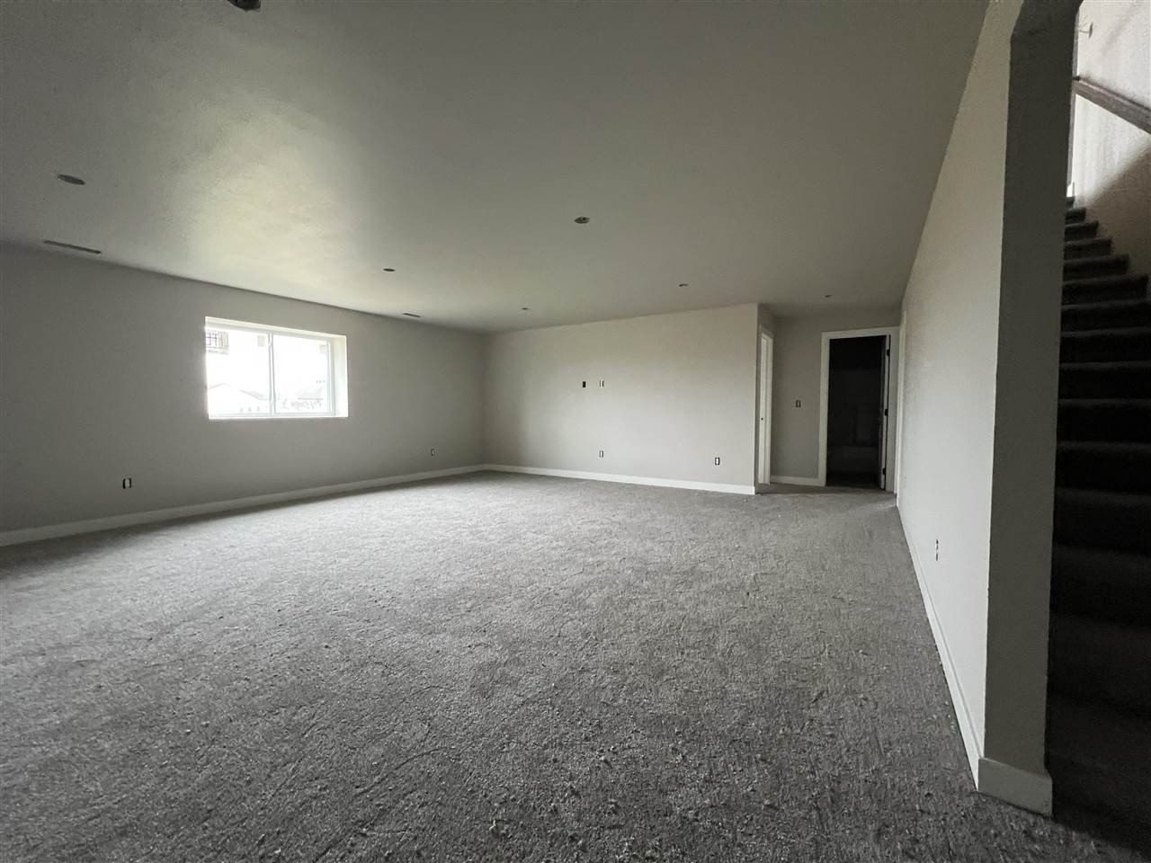 112 Kinsey Street. North Liberty, IA 52317