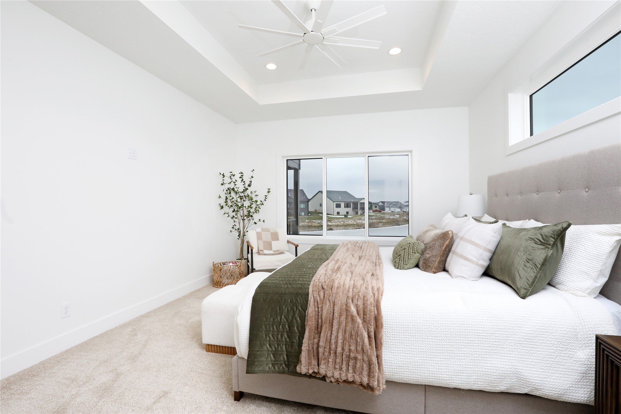 8233 Mahon Court. Johnston, IA 50131