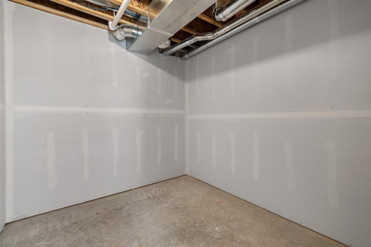 357 Hidden Ridge Dr. Coralville, IA 52241