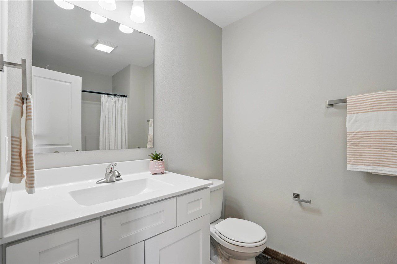 1922 Croell Ave. Tiffin, IA 52340