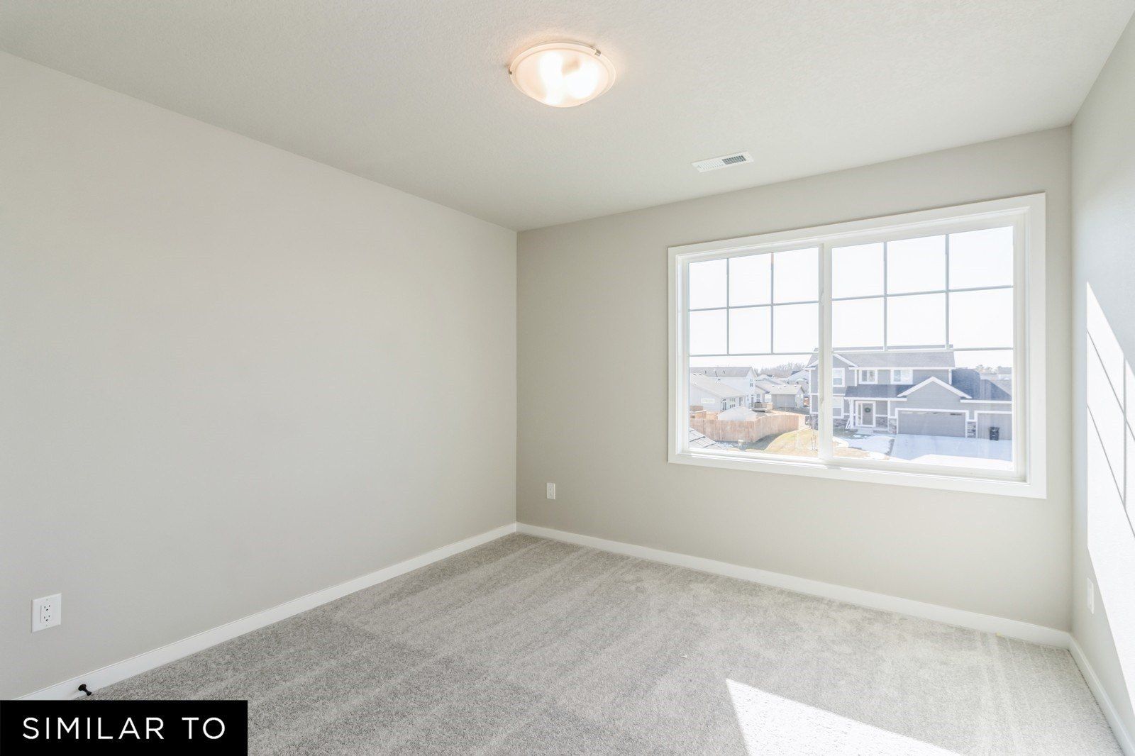 2720 Se Florence Drive. Waukee, IA 50263