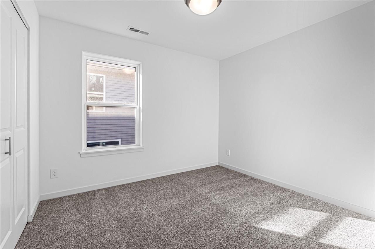 639 Catherine Dr. Tiffin, IA 52340