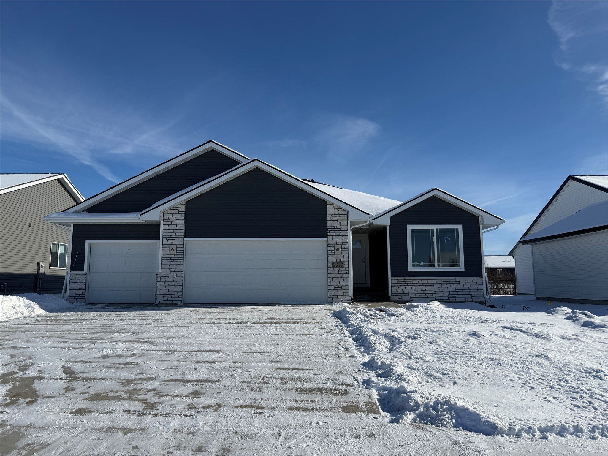 2317 Oxley Drive. Granger, IA 50109