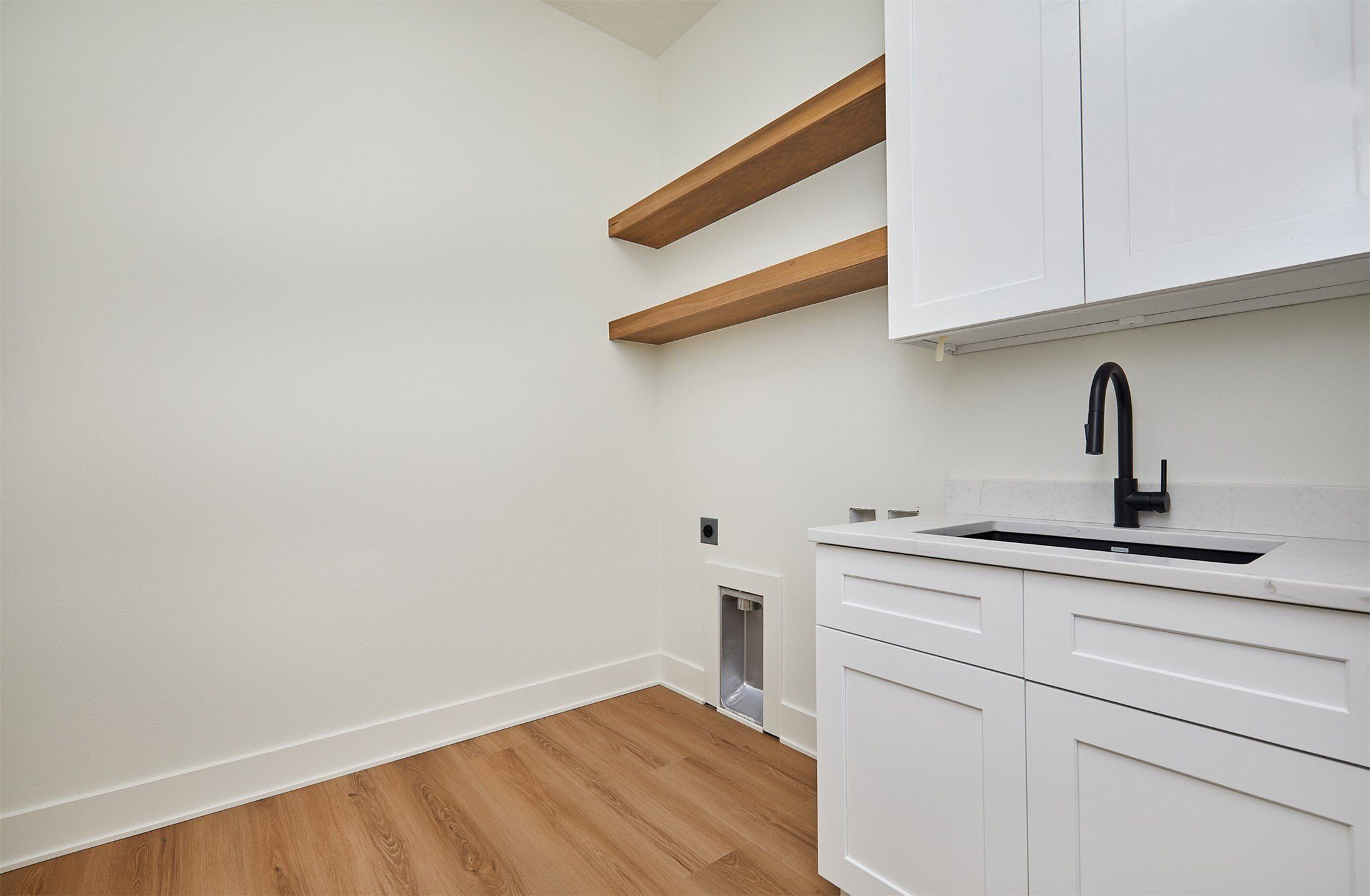 18297 Alderleaf Drive. Clive, IA 50325