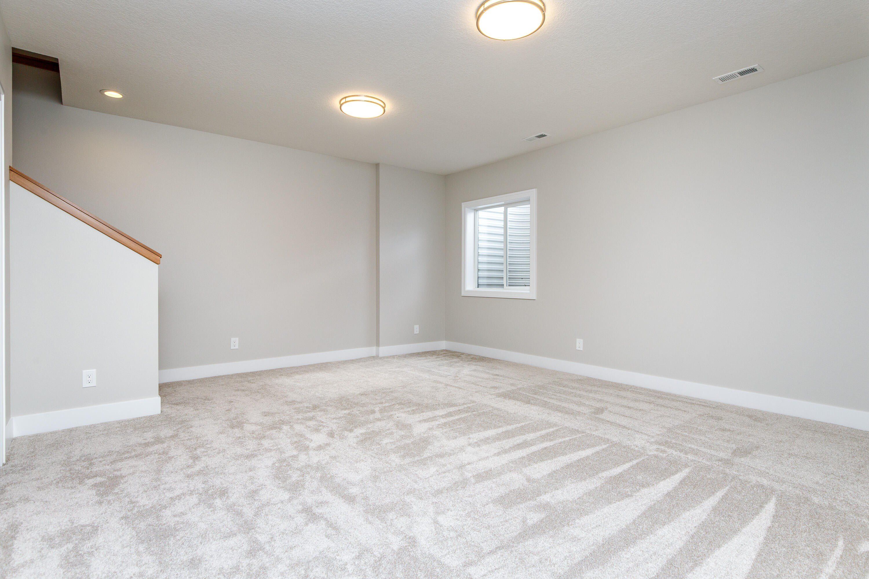 902 Henryson St. Story City, IA 50248