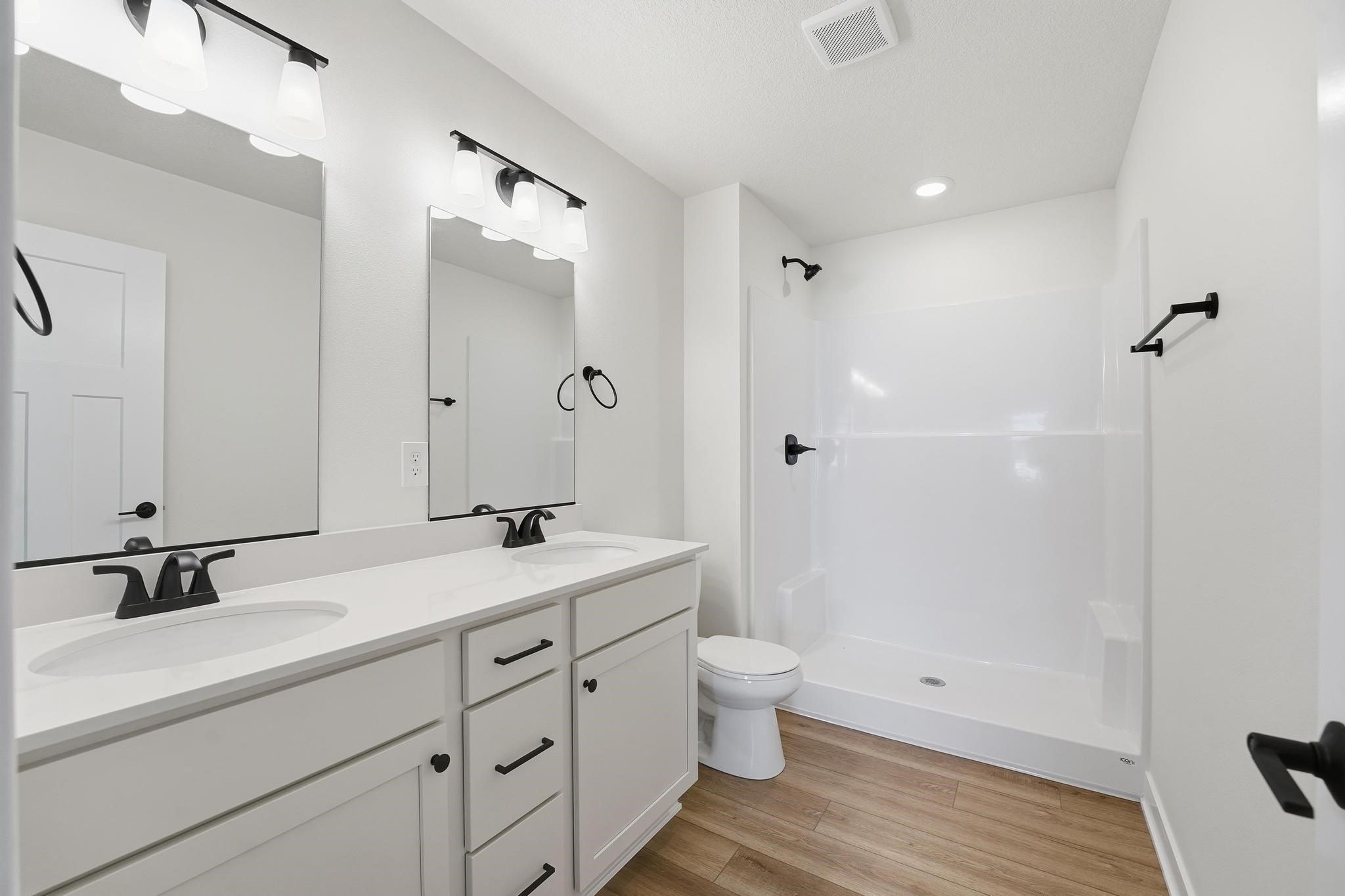 712 Plainside Avenue. Norwalk, IA 50211