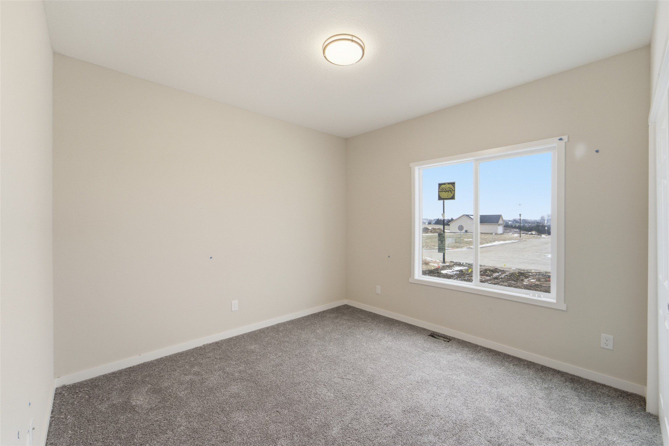 403 Varley Lane. Stuart, IA 50250