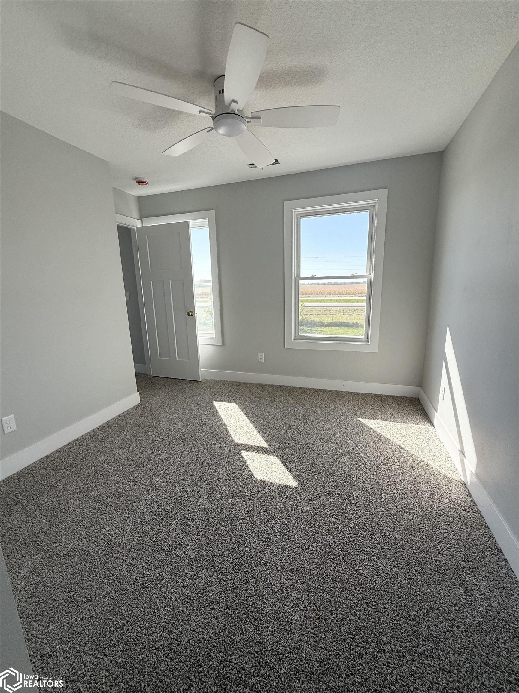 917 Lewis Dr. Webster City, IA 50595