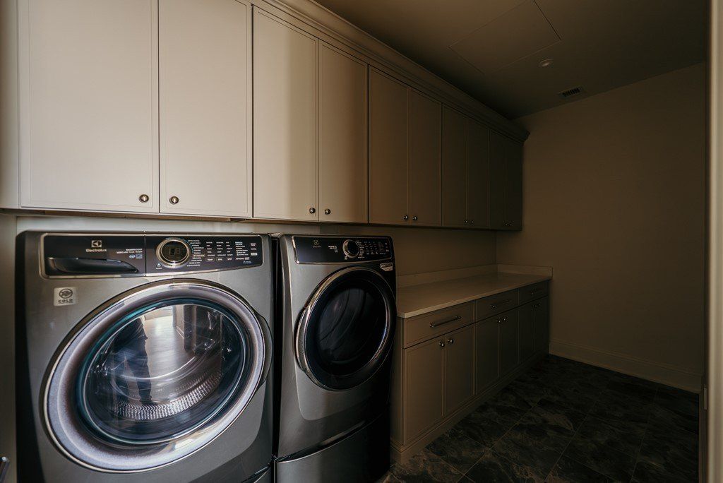 595 S 60Th Street Unit 402. West Des Moines, IA 50266