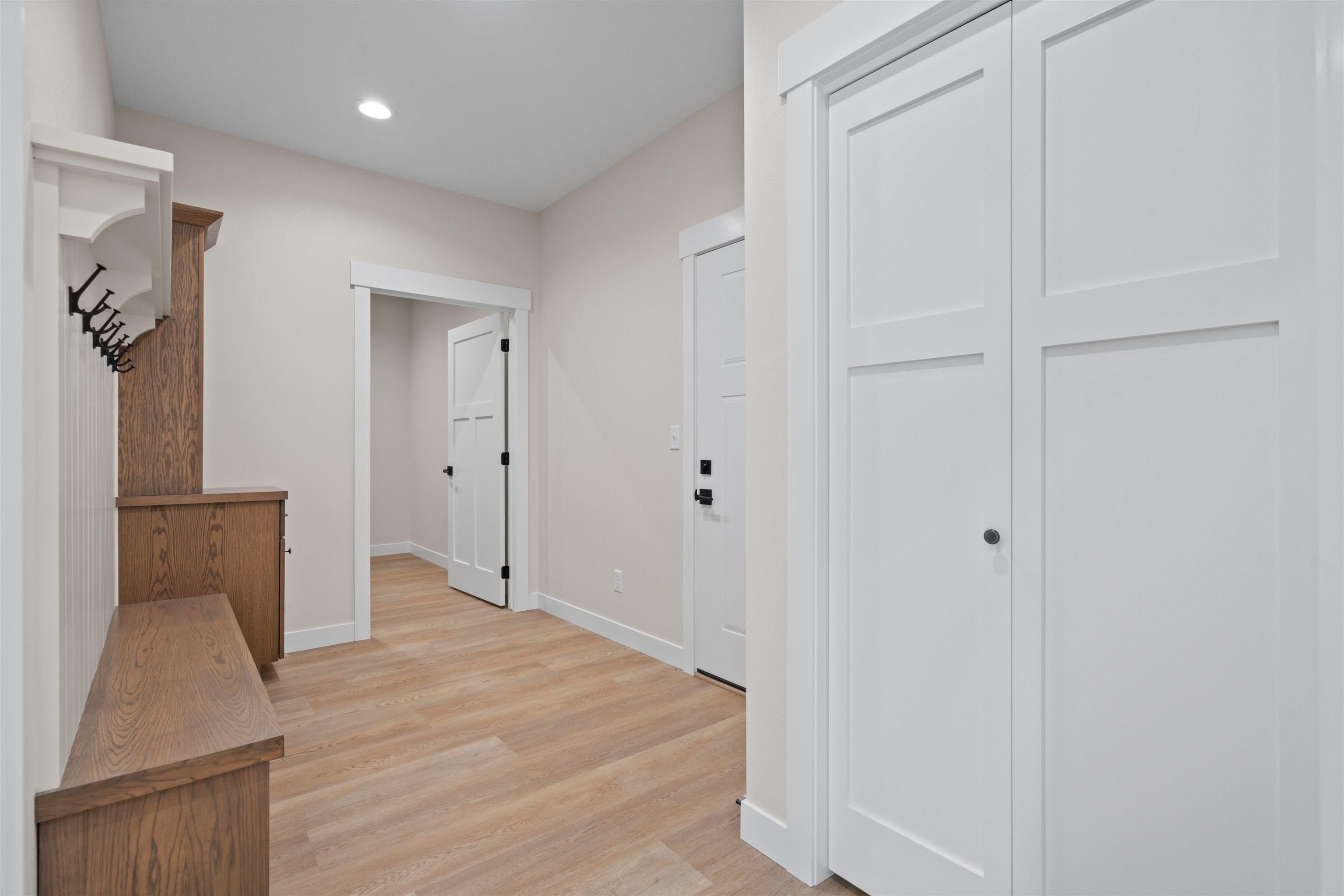 1019 Ne 2Nd Avenue. Waverly, IA 50677