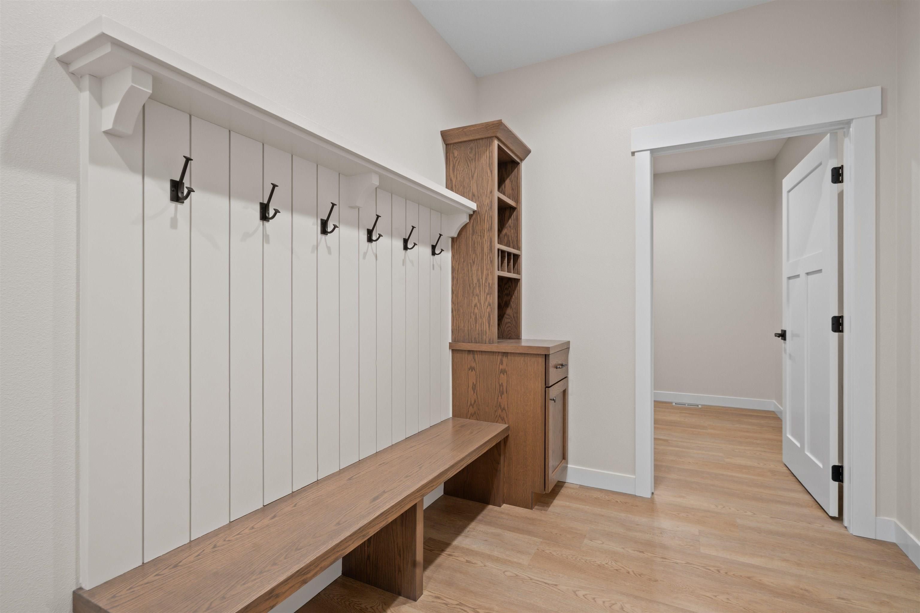 1019 Ne 2Nd Avenue. Waverly, IA 50677