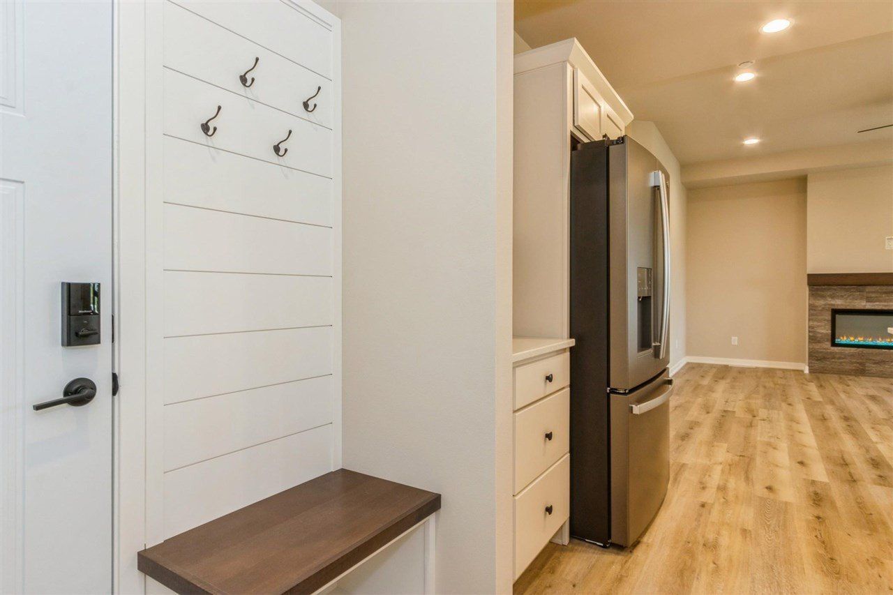 745 Chamberlin Ln. North Liberty, IA 52317