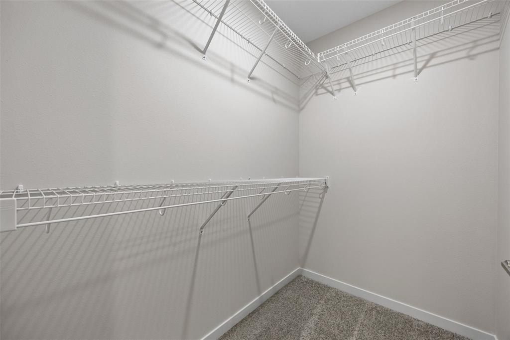 163 Bethany Loop Sw. Cedar Rapids, IA 52404