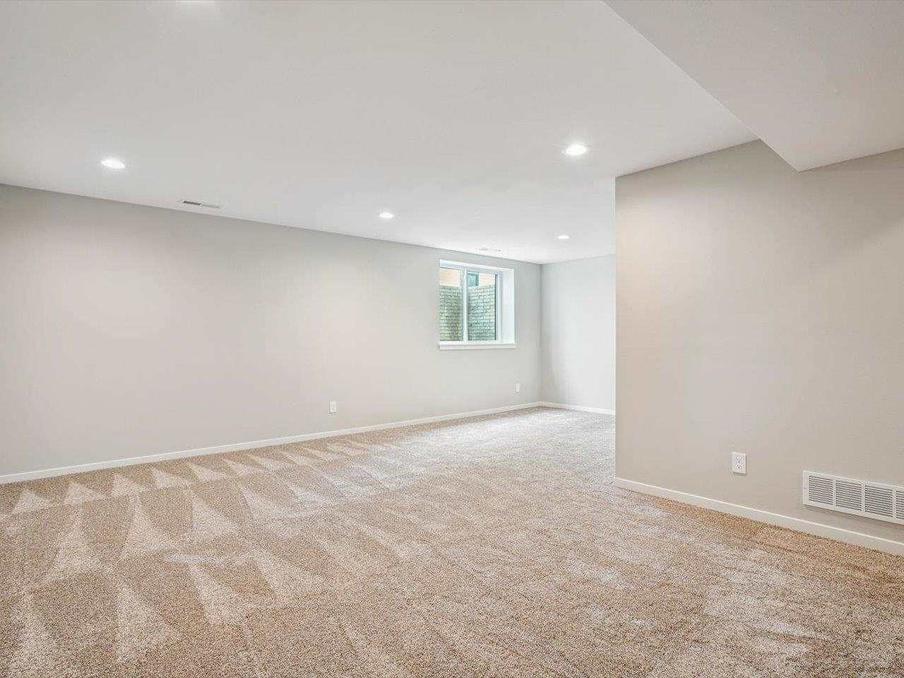 1305 Frontier Loop. Iowa City, IA 52240