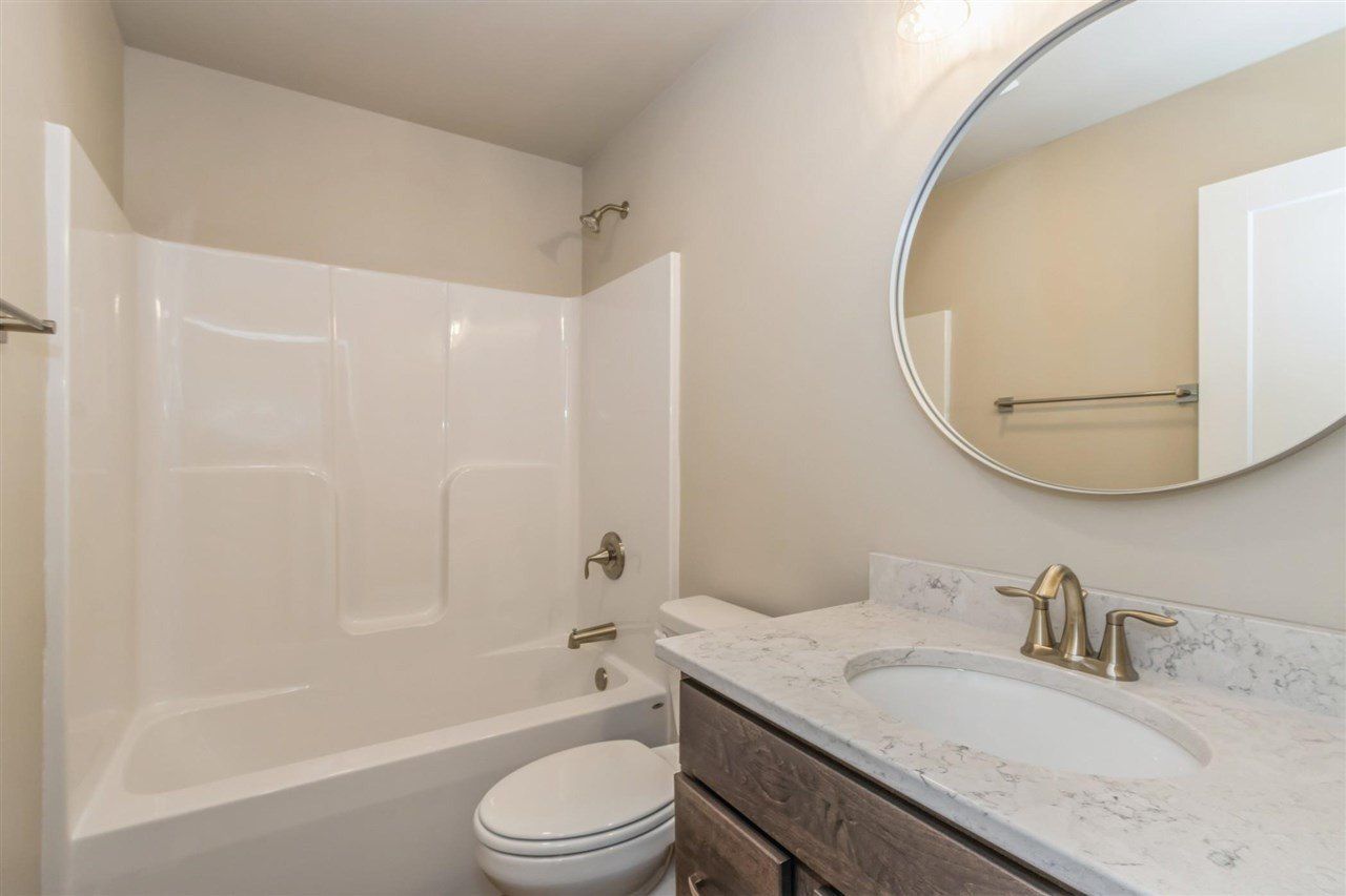 1003 Highland Trl. Solon, IA 52333