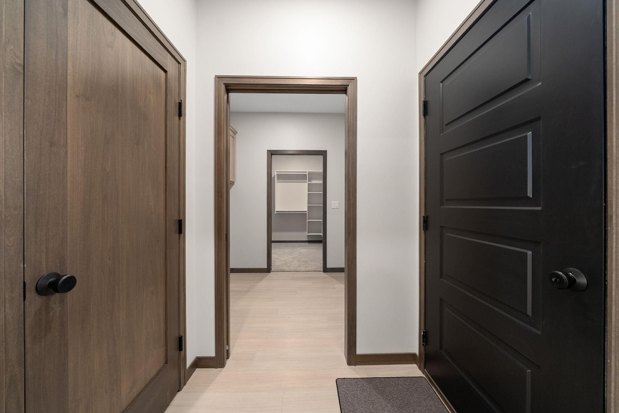 1403 Castle Street. Larchwood, IA 51241