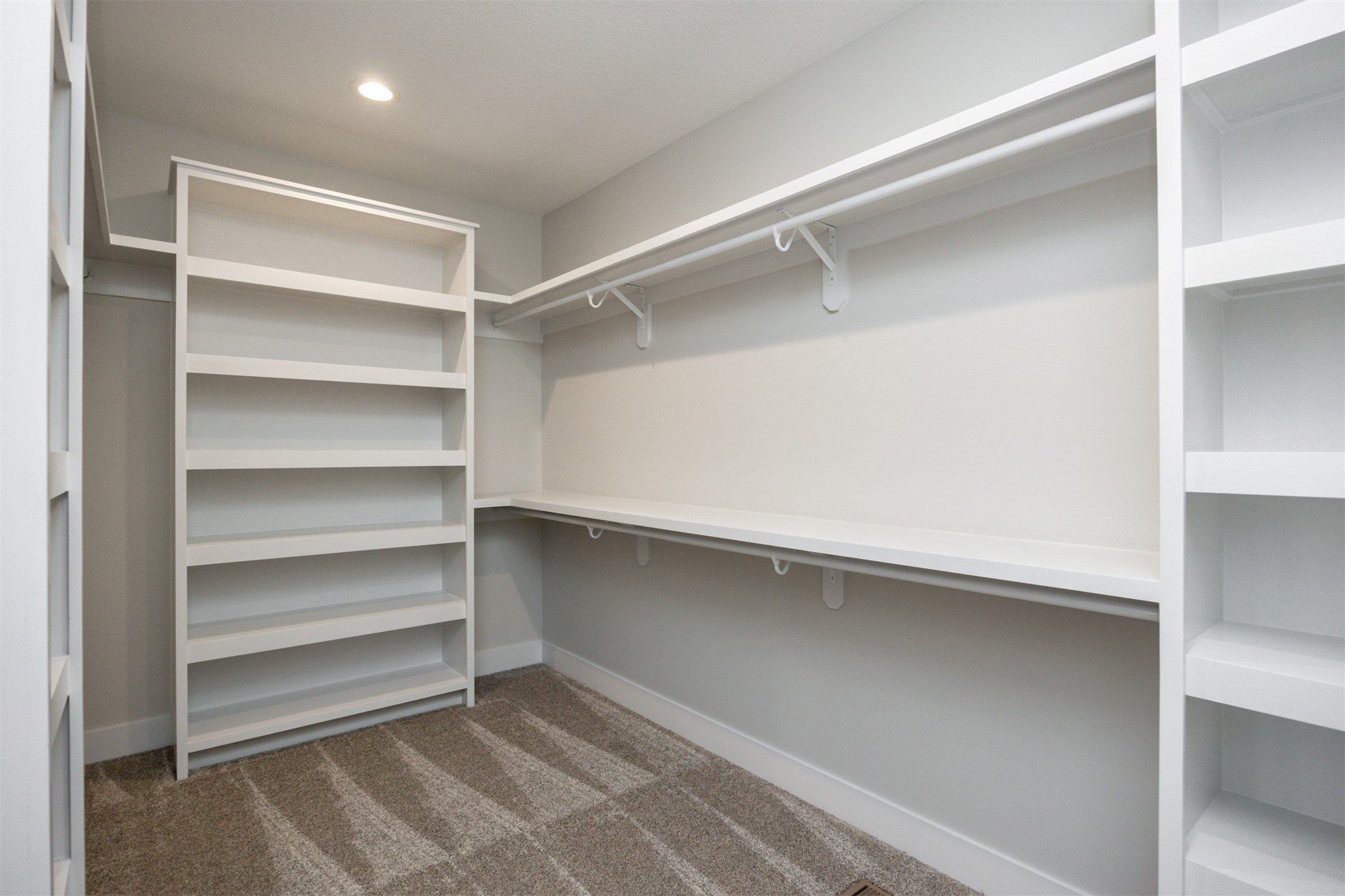 5301 175Th Street. Urbandale, IA 50323