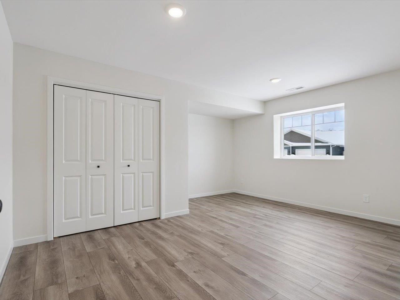 944 Dubs Dr. Iowa City, IA 52246