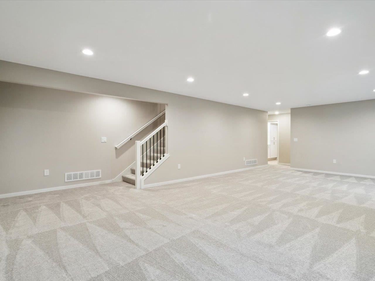 322 Sierra Trce. Coralville, IA 52241