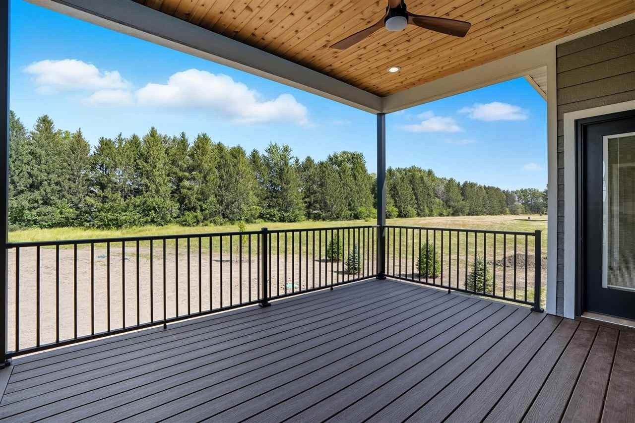 4218 Pleasant Valley Dr Se. Iowa City, IA 52240