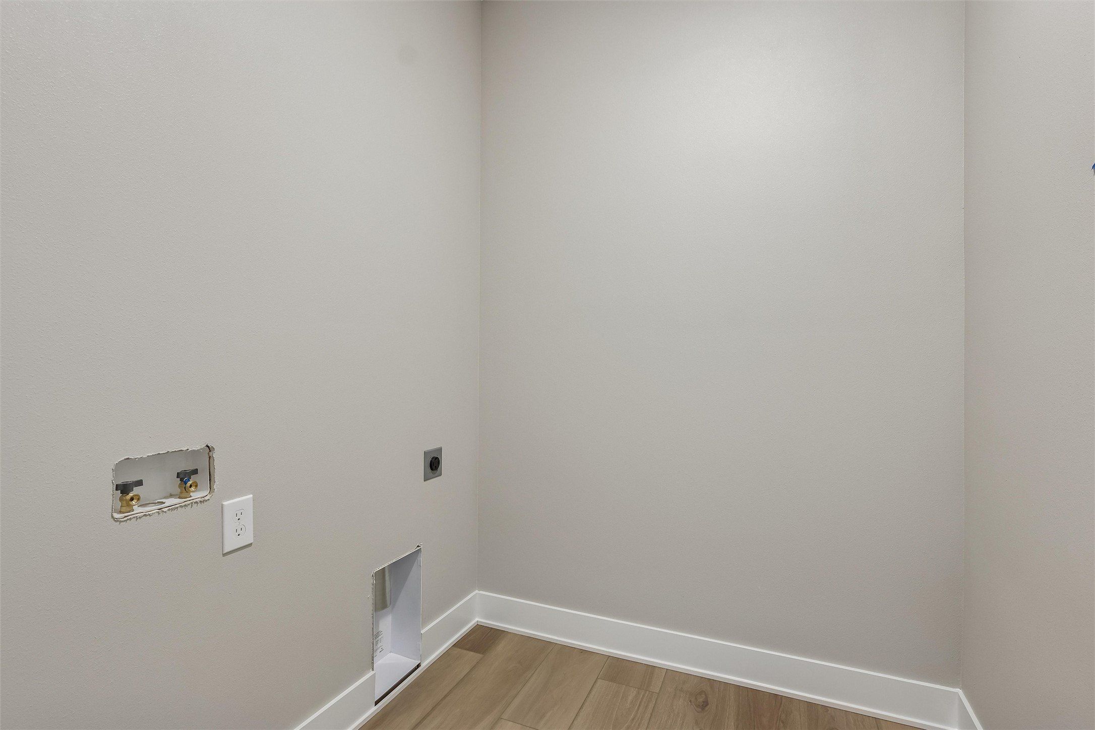 5055 Synergy Street. Van Meter, IA 50261