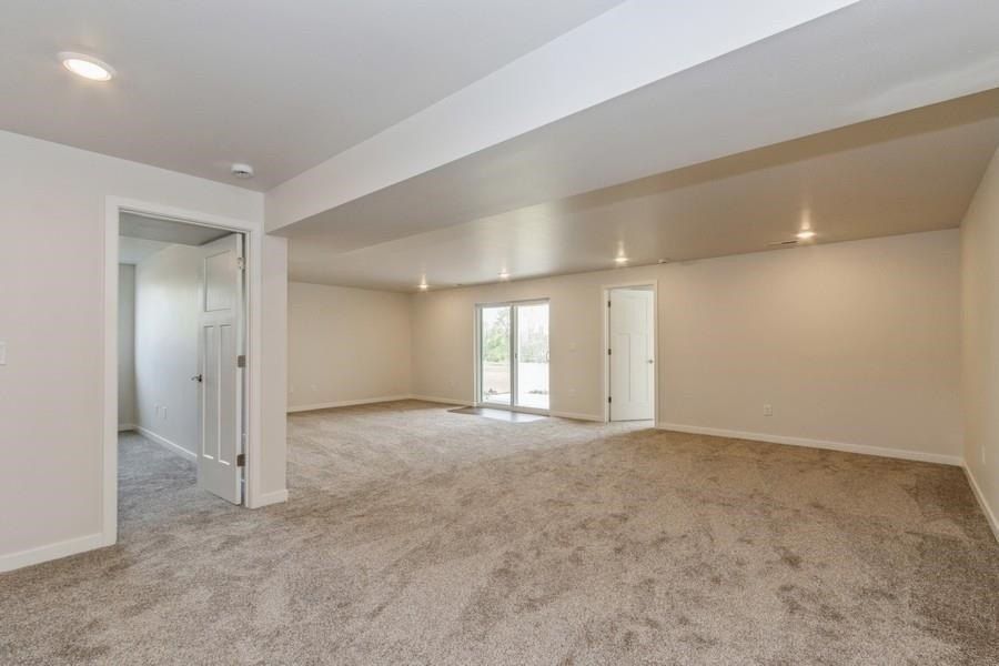 1038 Highland Trl. Solon, IA 52333