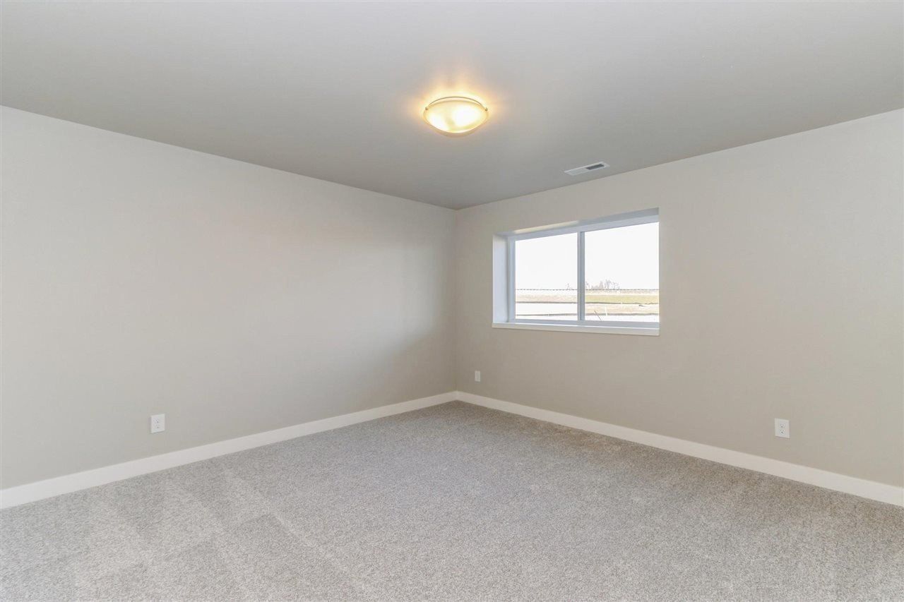 1101 High Ridge Trl. Solon, IA 52333