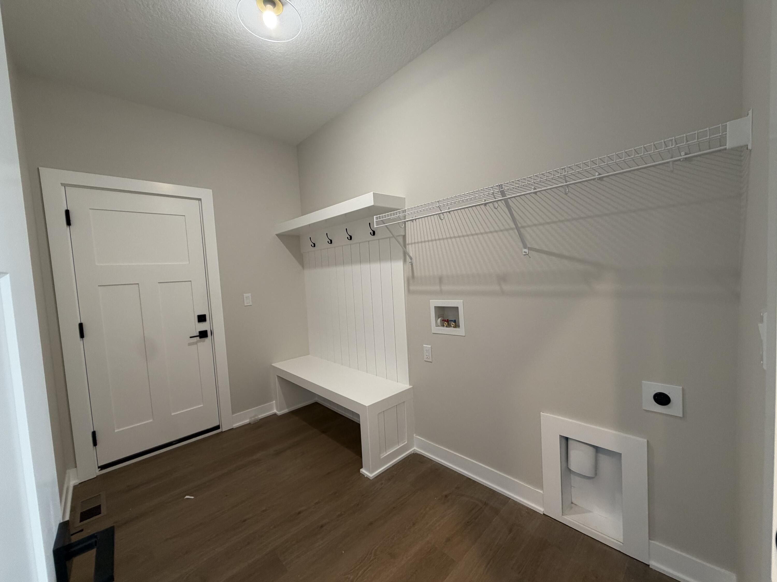 806 Kingman Boulevard. Madrid, IA 50156