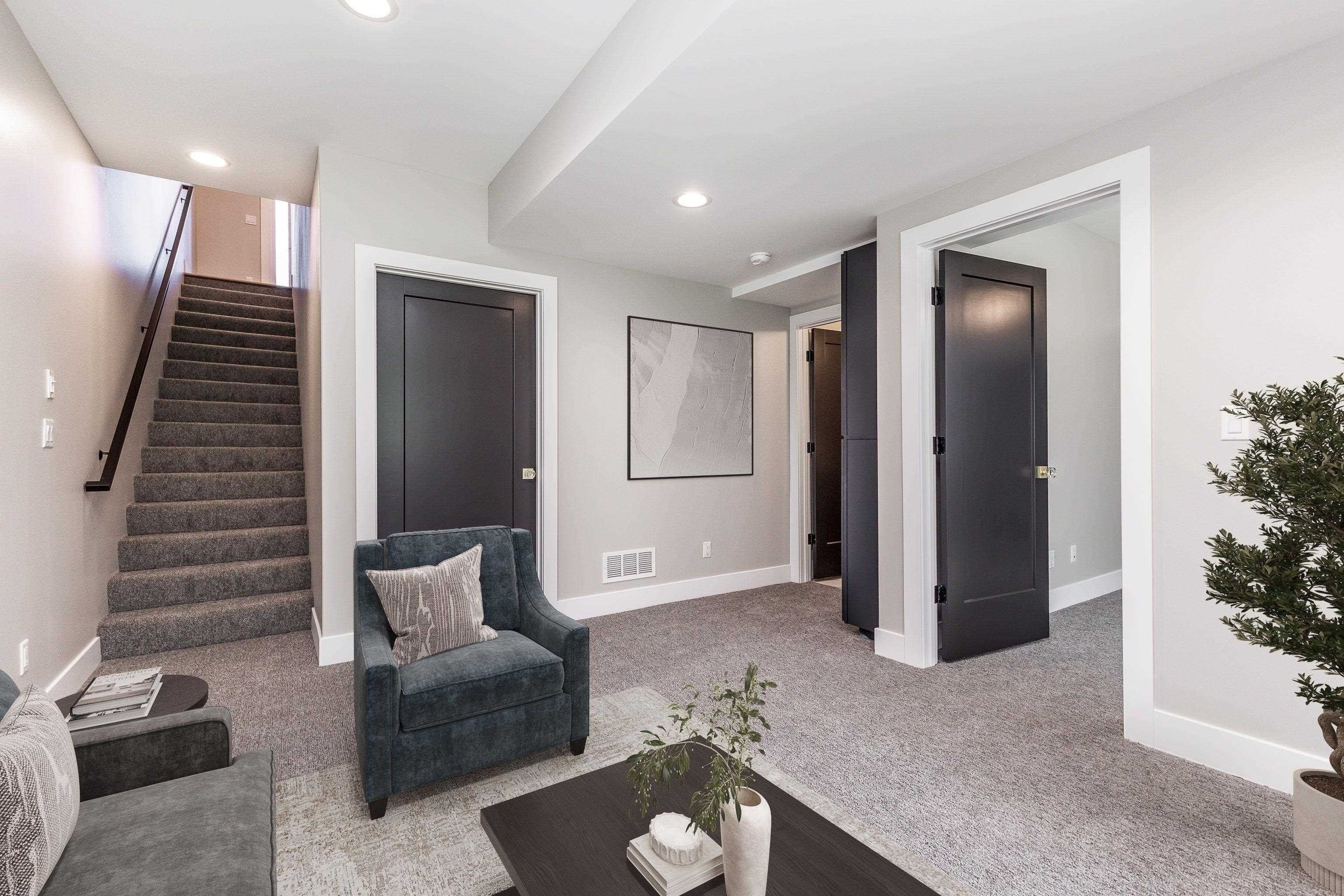 1370 Autumn Ridge. Dubuque, IA 52003