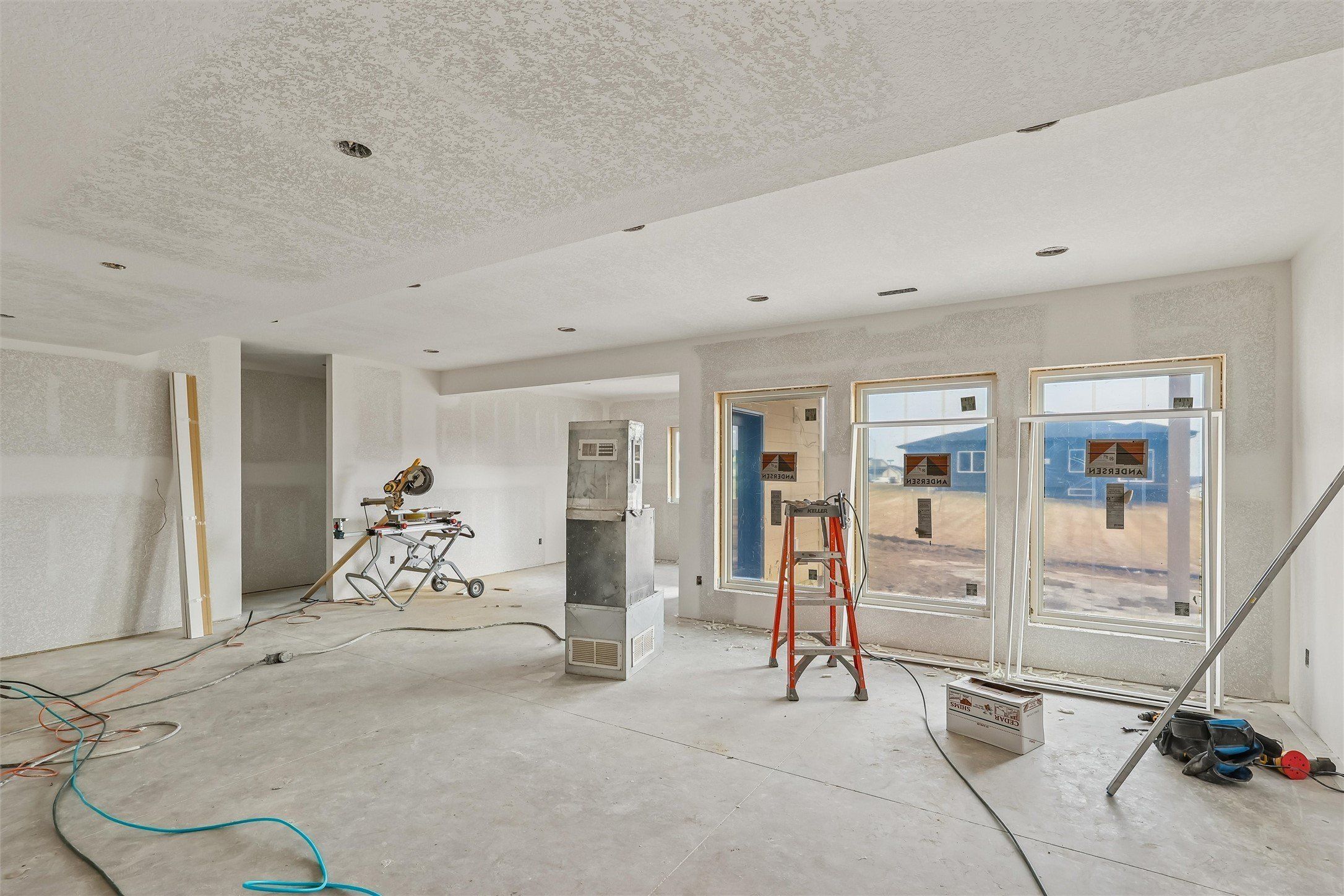 4189 Westgate Parkway. Clive, IA 50325